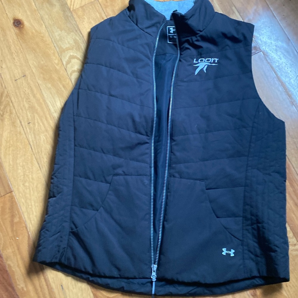 Under Armour vest w/ loon mountain logo. Women’s xl. Black. not a staff uniform